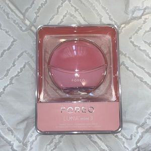 FOREO LUNA mini 3 smart facial cleansing massager